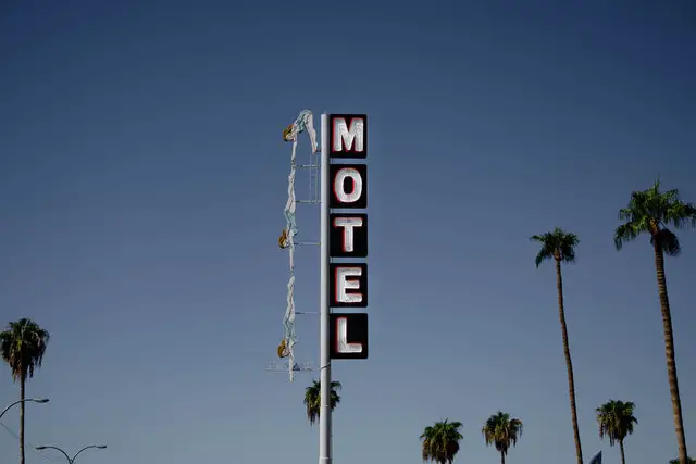  Snívať o moteli